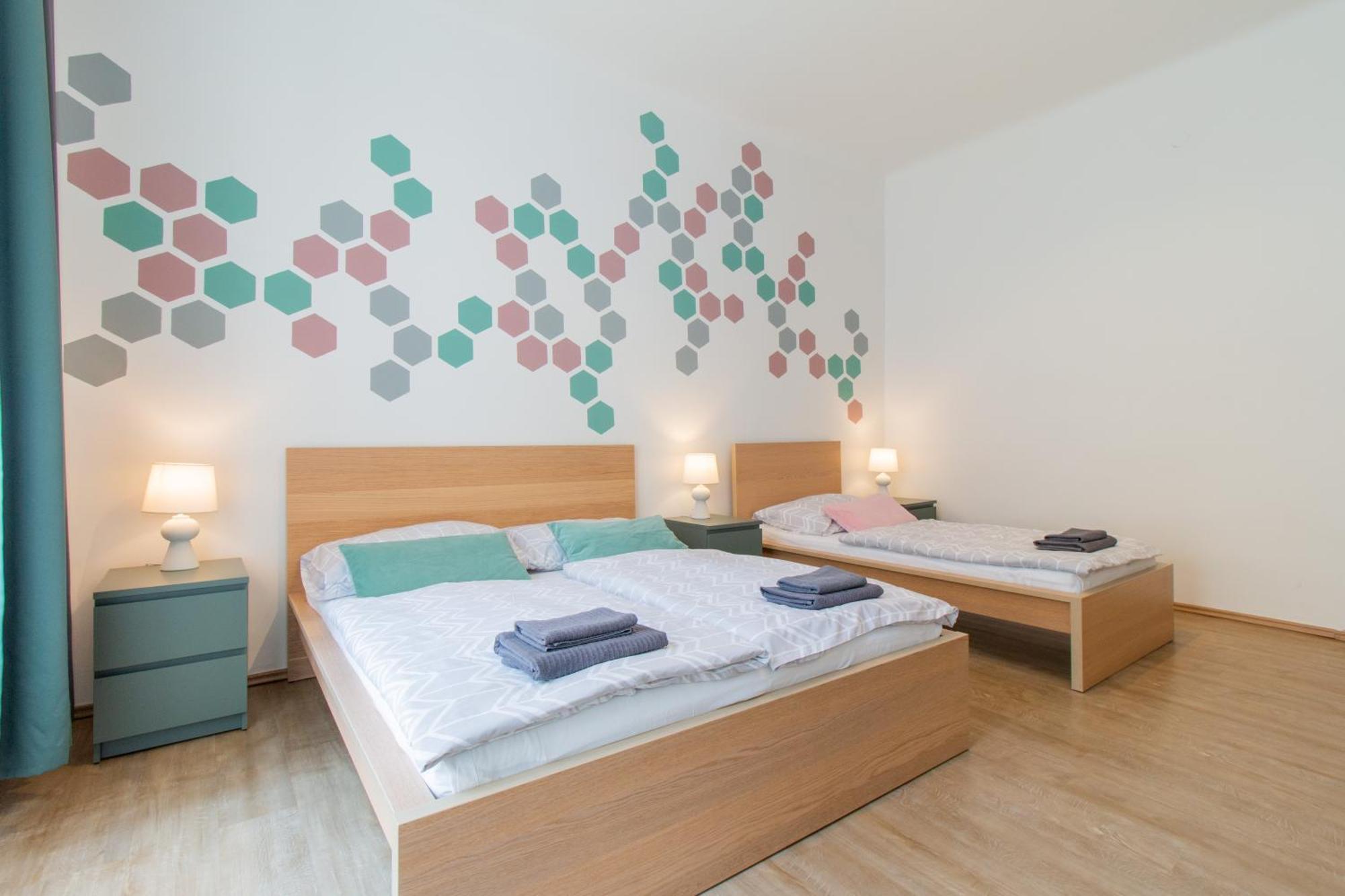 פראג Stay Inn Apartments Naplavka מראה חיצוני תמונה