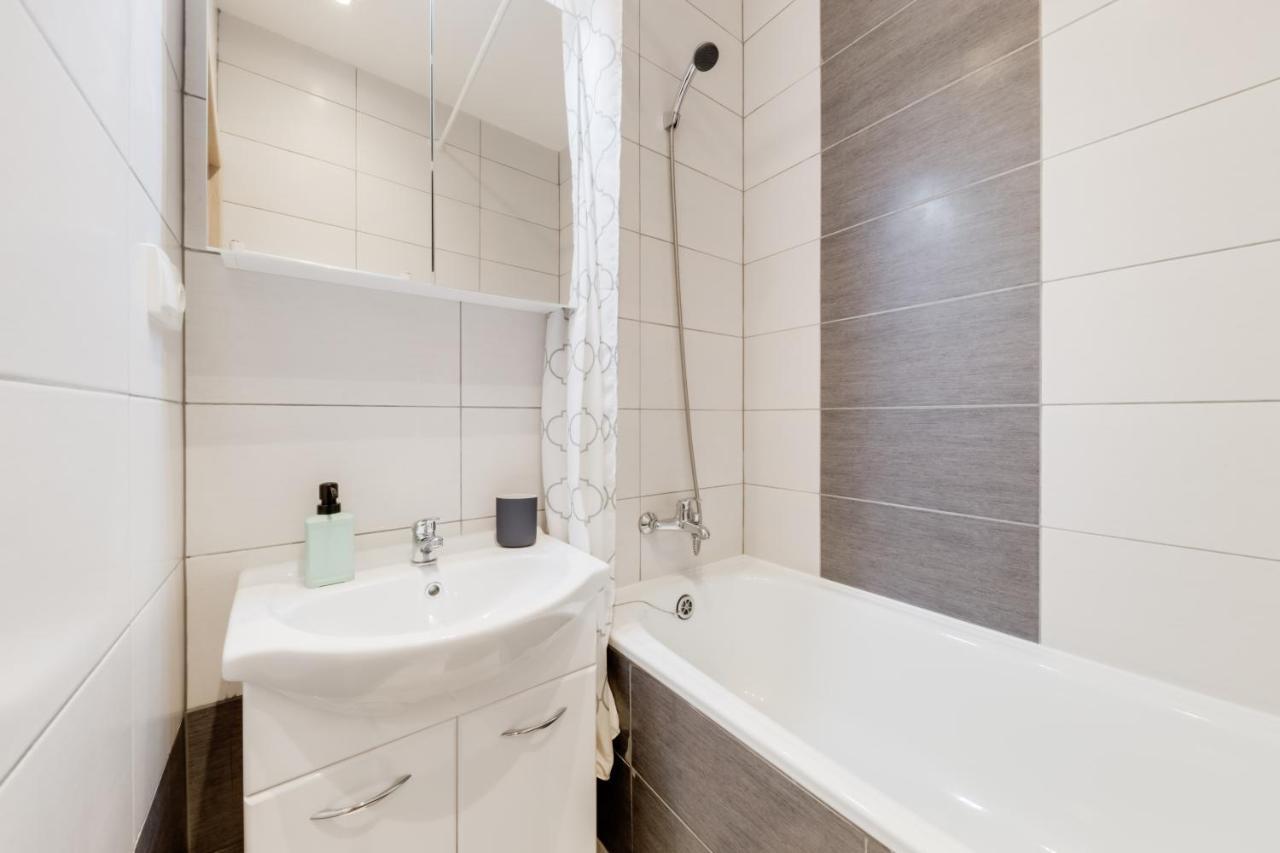 פראג Stay Inn Apartments Naplavka מראה חיצוני תמונה